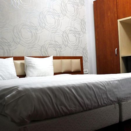 Kosher Hotel Lev Or Bukurešť Exteriér fotografie