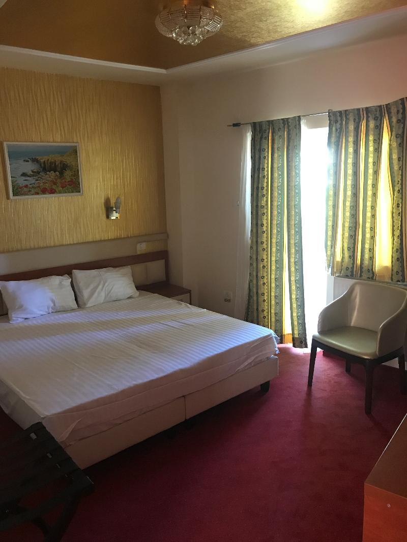 Kosher Hotel Lev Or Bukurešť Exteriér fotografie