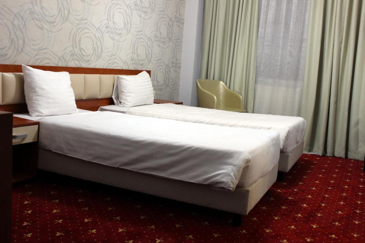 Kosher Hotel Lev Or Bukurešť Exteriér fotografie