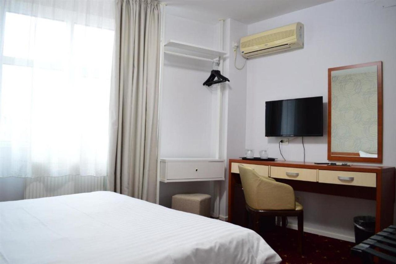 Kosher Hotel Lev Or Bukurešť Exteriér fotografie